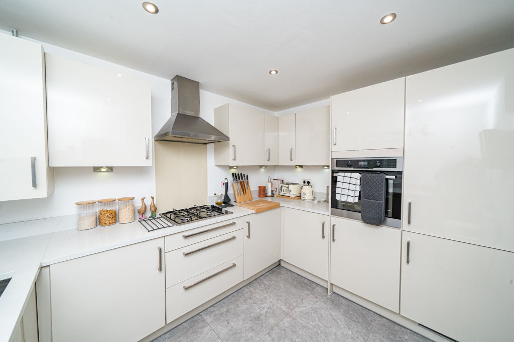 Kitchen- click for photo gallery